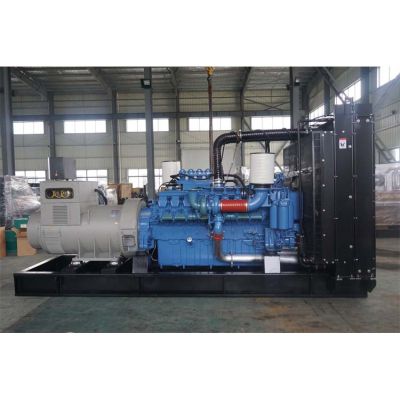 工廠直銷1000KW柴油發(fā)電機(jī)，品牌有廣西玉柴、無錫動(dòng)力、威曼、通柴等柴油發(fā)電機(jī)組。廠價(jià)直銷歡迎選購：13773399855。