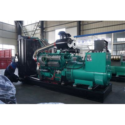 400kw乾能柴油發(fā)電機(jī)組-乾能12缸柴油機(jī)QN25G610D2柴油發(fā)電機(jī)組,缸徑/行程：135/150mm,柴油發(fā)電機(jī)組水冷發(fā)動(dòng)機(jī)功率445KW,柴油發(fā)電機(jī)組配套馬拉松斯坦福發(fā)電機(jī)。廠價(jià)直銷(xiāo)歡迎選購(gòu)：13773399855。