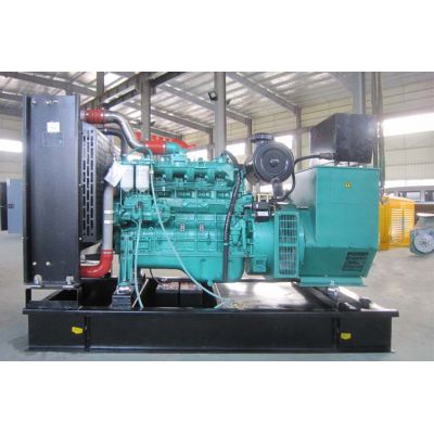 120kw玉柴柴油發(fā)電機(jī)組-玉柴6缸柴油機(jī)YC6B205L-D20柴油發(fā)電機(jī)組,缸徑/行程：108/125mm,柴油發(fā)電機(jī)組水冷發(fā)動(dòng)機(jī)功率152KW,柴油發(fā)電機(jī)組配套馬拉松斯坦福發(fā)電機(jī)。廠價(jià)直銷歡迎選購(gòu)：13773399855。