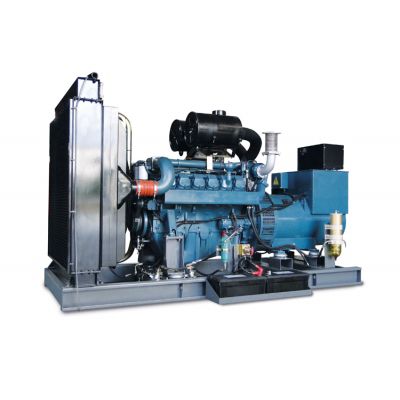 700kw科曼柴油發(fā)電機(jī)組-科曼16缸柴油機(jī)16KMV-880柴油發(fā)電機(jī)組,缸徑/行程：128/142mm,柴油發(fā)電機(jī)組水冷發(fā)動機(jī)功率770KW,柴油發(fā)電機(jī)組配套馬拉松斯坦福發(fā)電機(jī)。廠價(jià)直銷歡迎選購：13773399855。