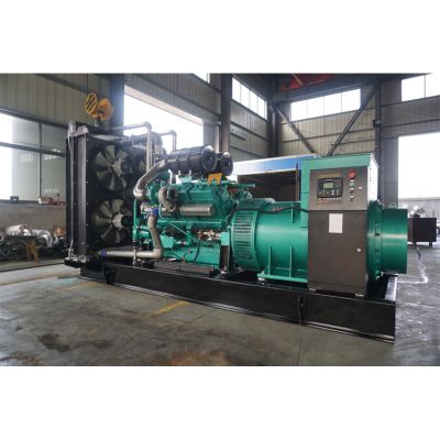 300kw南通股份柴油發(fā)電機(jī)組-南通股份6缸柴油機(jī)NT151LU31柴油發(fā)電機(jī)組,缸徑/行程：138/168mm,柴油發(fā)電機(jī)組水冷發(fā)動(dòng)機(jī)功率341KW,柴油發(fā)電機(jī)組配套馬拉松斯坦福發(fā)電機(jī)。廠價(jià)直銷歡迎選購：13773399855。