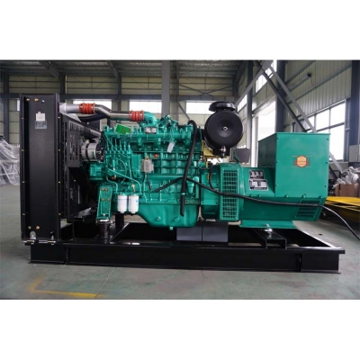 150KW玉柴柴油發電機組-玉柴6缸柴油機YCD6Q33H6-235,柴油發電機組缸徑/行程：108/135mm,柴油發電機組水冷發動機功率176KW,柴油發電機組配套馬拉松斯坦福發電機。廠價直銷歡迎選購：13773399855。